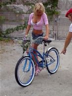 935407bc176ec1d41fca06818926a32a girls on bicycles girls on bikes